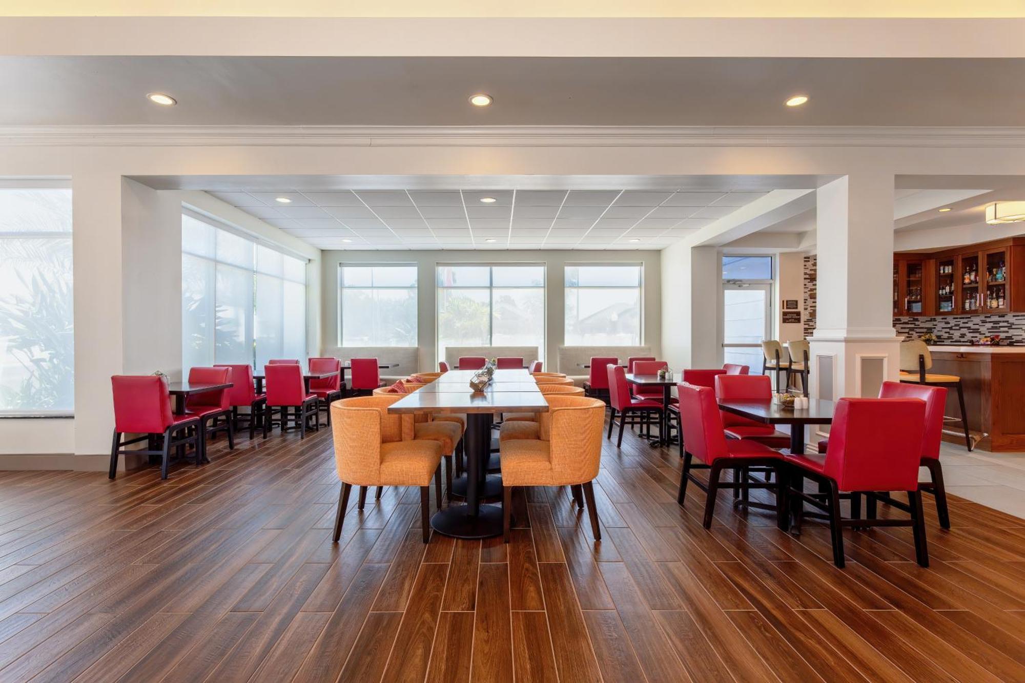 Hilton Garden Inn Tampa Northwest/Oldsmar Exterior photo